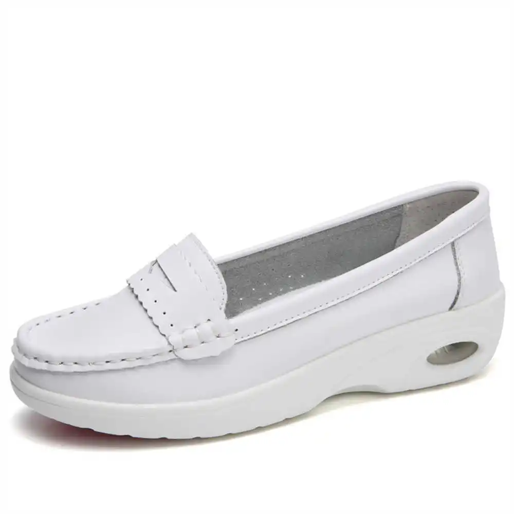 Thick Sole Slipon White Traine – Streetwear Brand Canada Bewertung und Preis